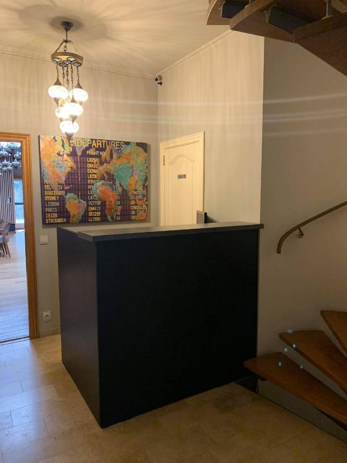 Hotel Guzy Лиер Екстериор снимка